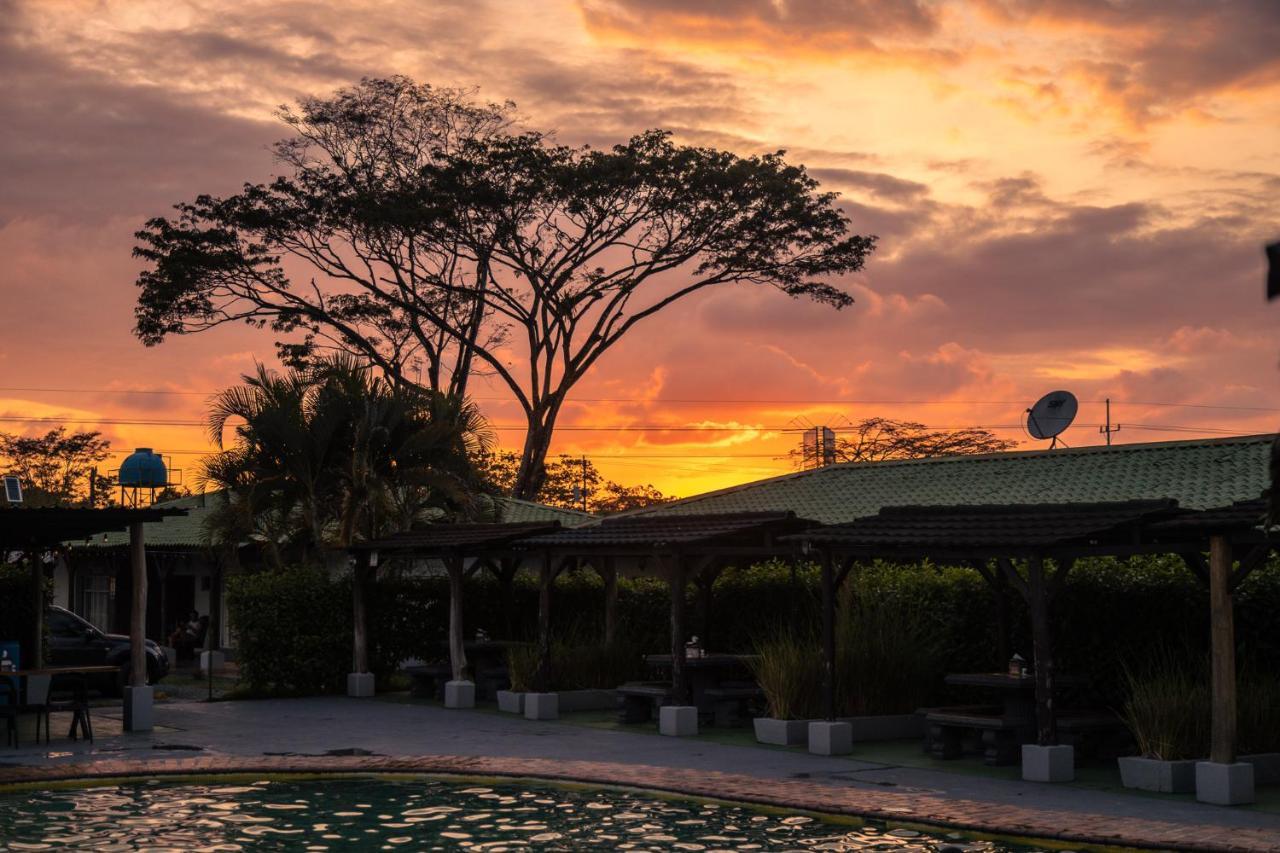 Hotel El Rancho Quepos Εξωτερικό φωτογραφία