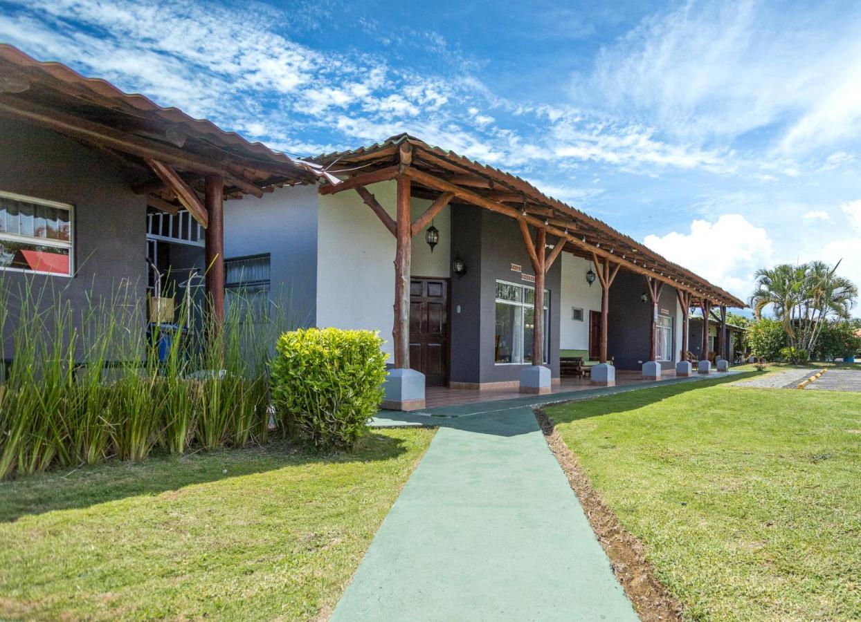 Hotel El Rancho Quepos Εξωτερικό φωτογραφία
