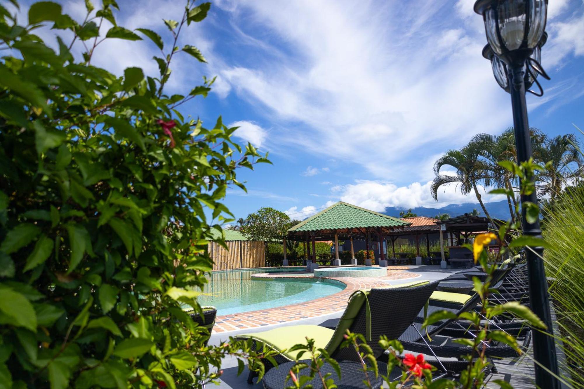 Hotel El Rancho Quepos Εξωτερικό φωτογραφία